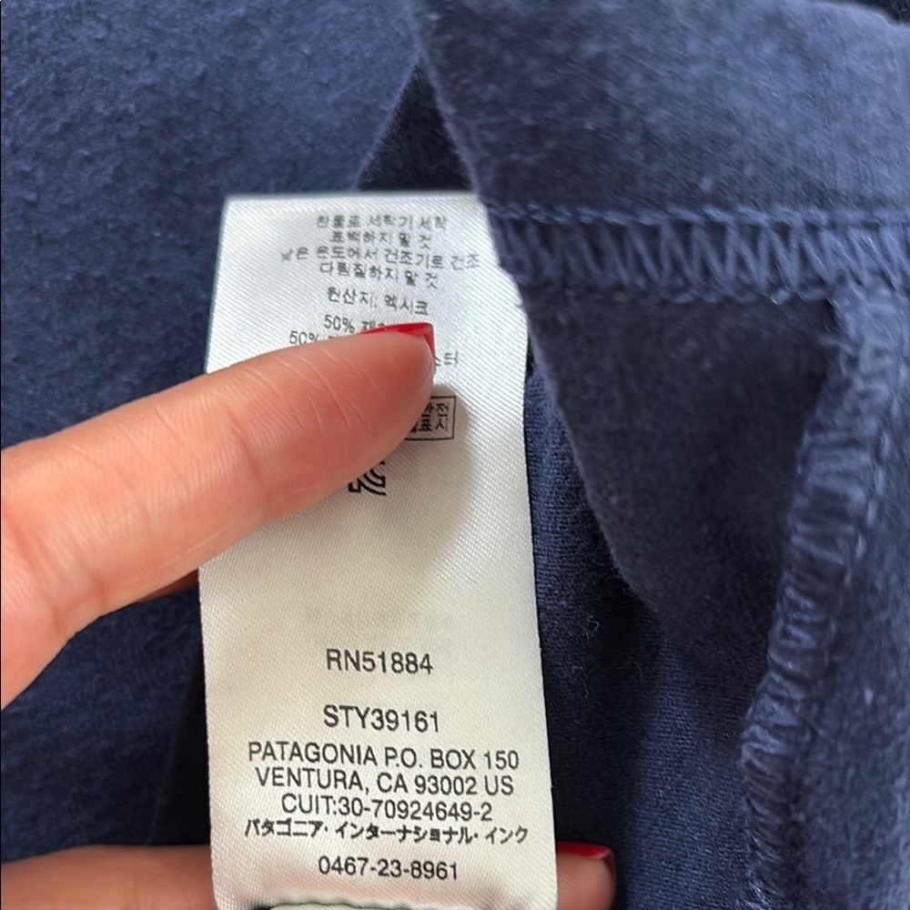 Patagonia Long-Sleeved Logo Responsibili-Tee size M - Picture 4 of 5
